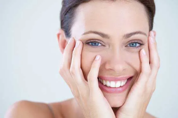 9 Crucial Nutrients For Healthy and Youthful Looking Skin